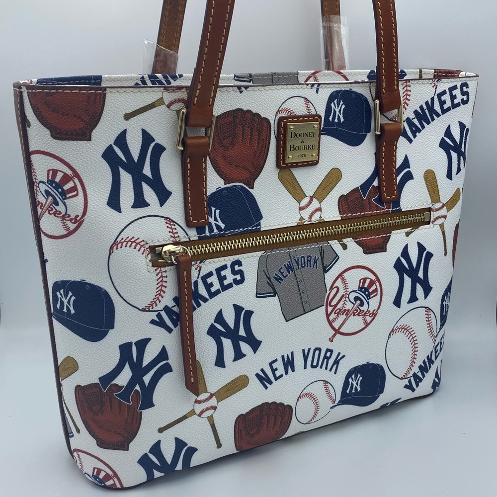 Dooney & Bourke New York Yankees Game Day Shopper Purse